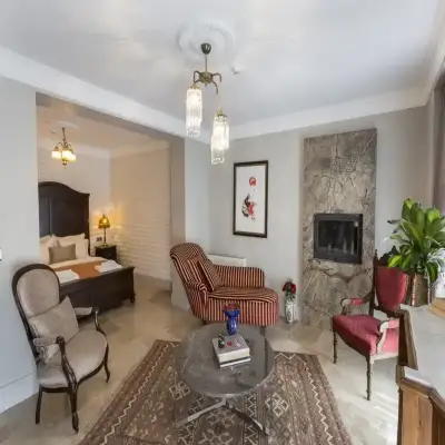 Narimor Otel, +12