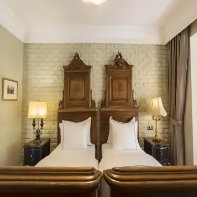 Narimor Otel, +12