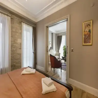 Narimor Otel, +12