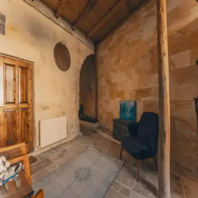 Zula Cave House