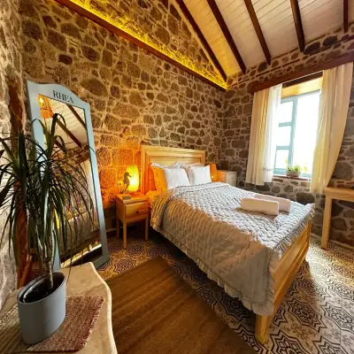 Rhea Guesthouse