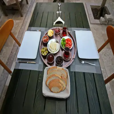 Homeros Otel