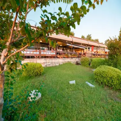 Özlem Garden