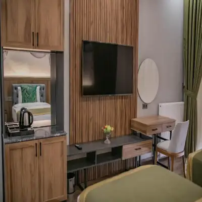 The Green Oasis Hotel Spa
