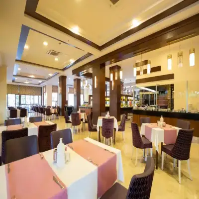 Villa Side Hotel