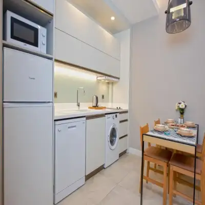 A Suite Side
