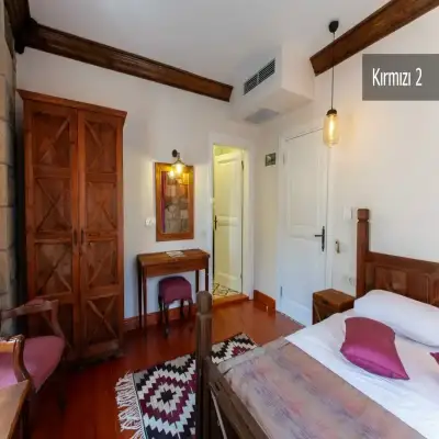 Hünnaphan Hotel, Adatepe