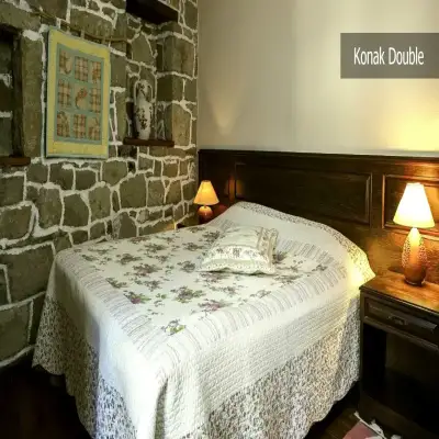 Hünnaphan Hotel, Adatepe