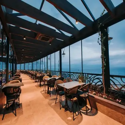 Peerless Villas Hotel
