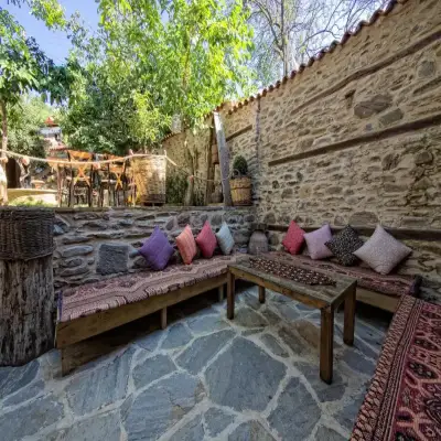 Yeni Gelin Evi Birgi