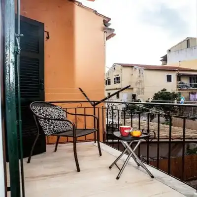 City center, sea view apartment, Amelia!