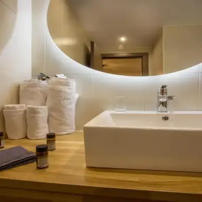 Vardians Villas & Suites