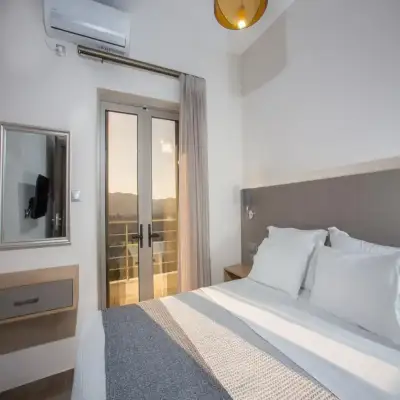 Vardians Villas & Suites