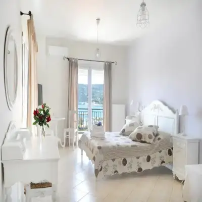 Triantafilia Guesthouse