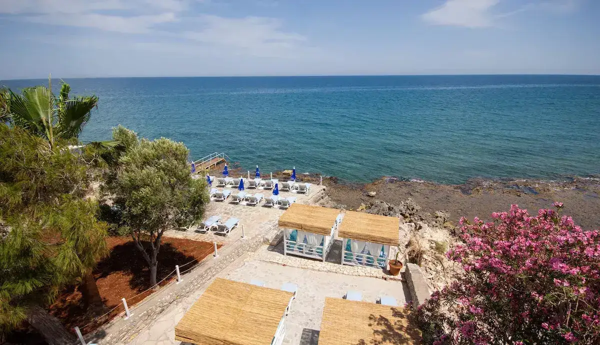 Mojo Otel Beach