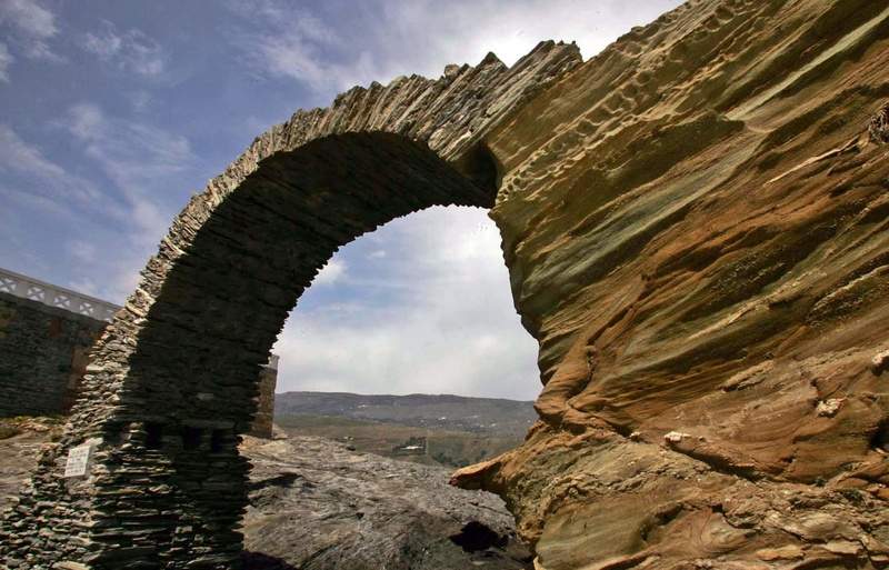 Andros Chora’daki eski kale