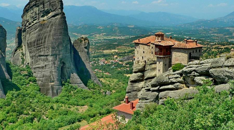 Roussanou Manastırı,