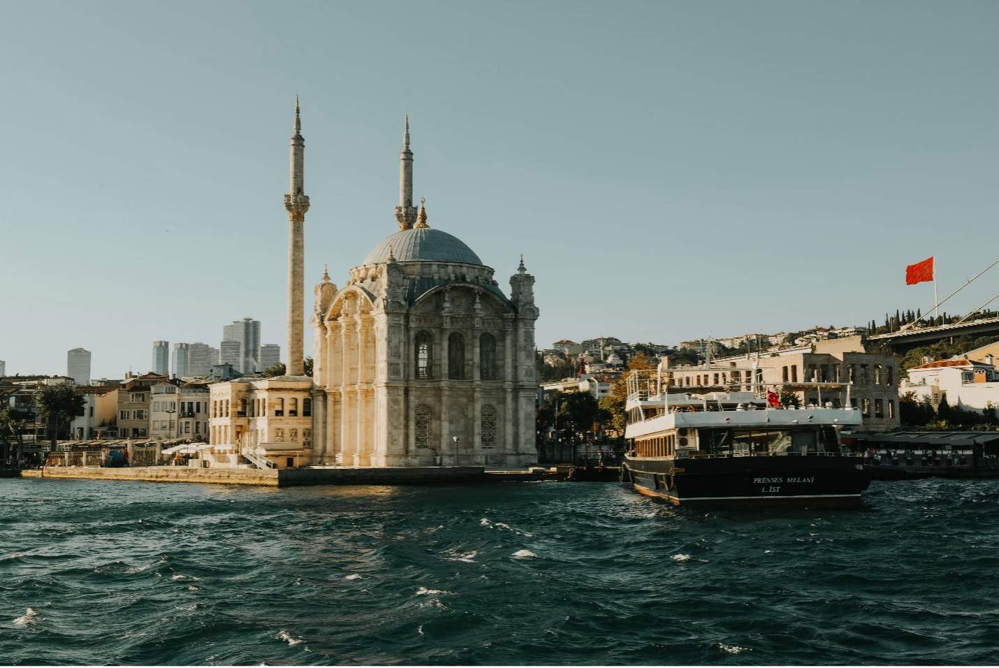 ortakoy camii
