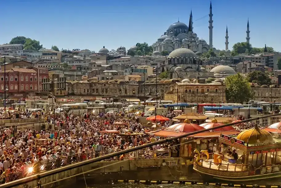 Sirkeci'den Ne Alınır