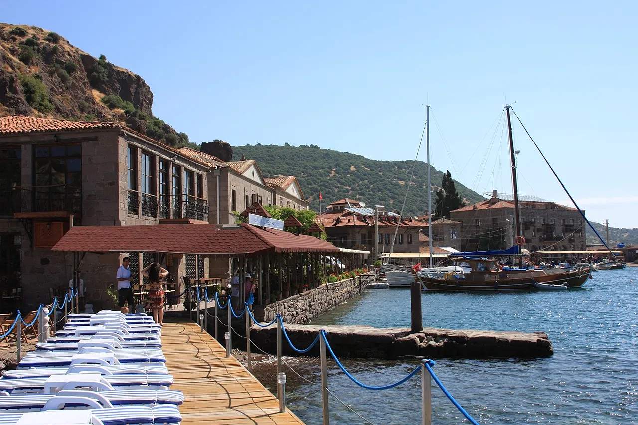 Kazdağları Denize Sıfır Oteller