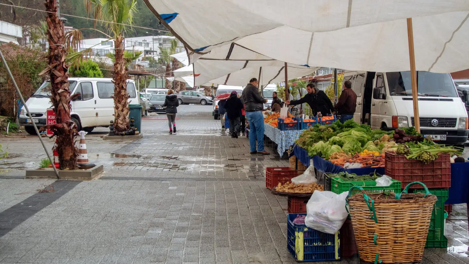  Güvercinlik Pazarı 