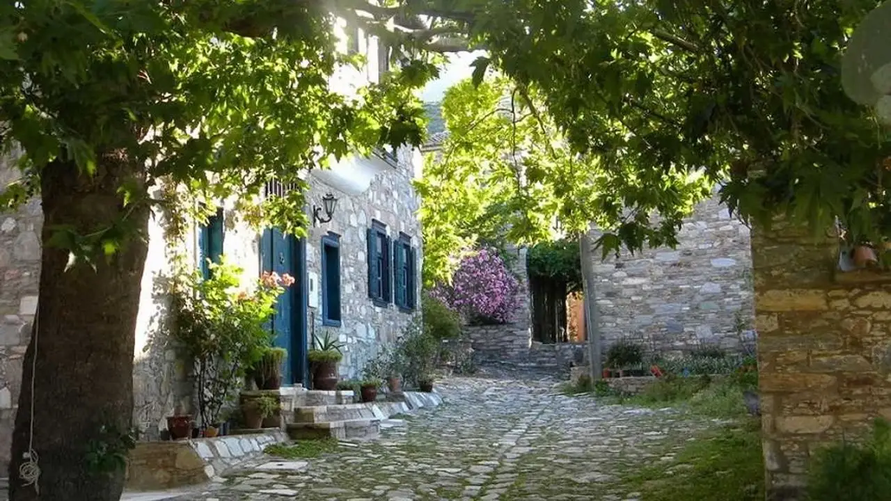 Doğanbey Köyü