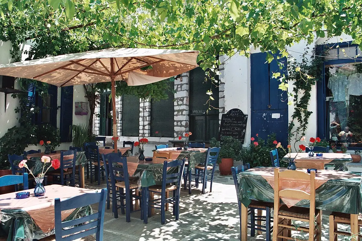  Yunan tavernası