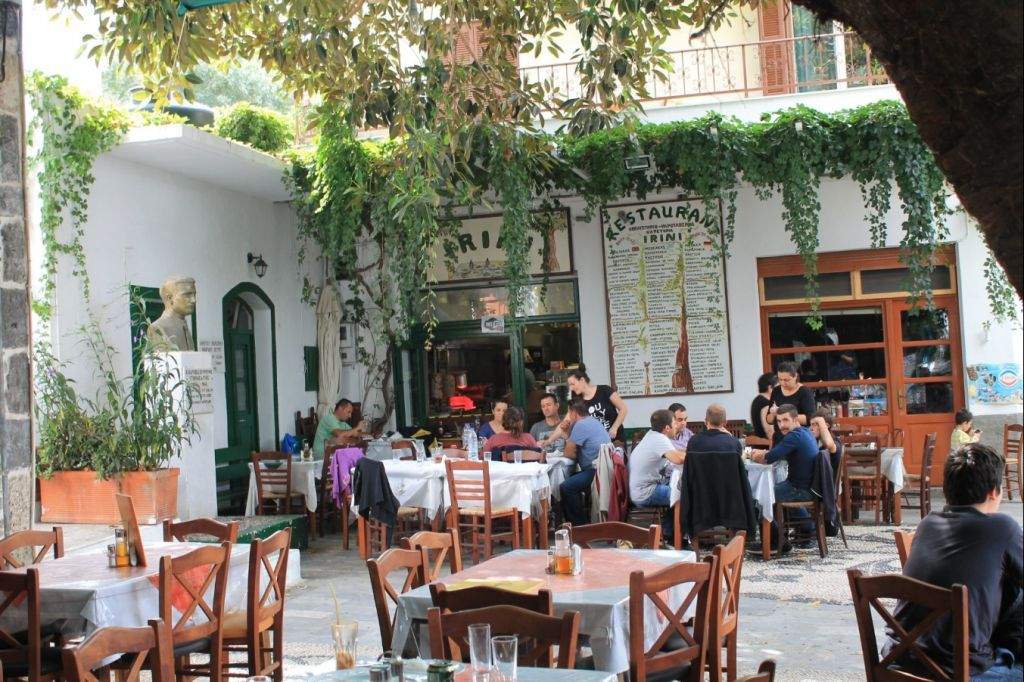Nsyros Yeme İçme