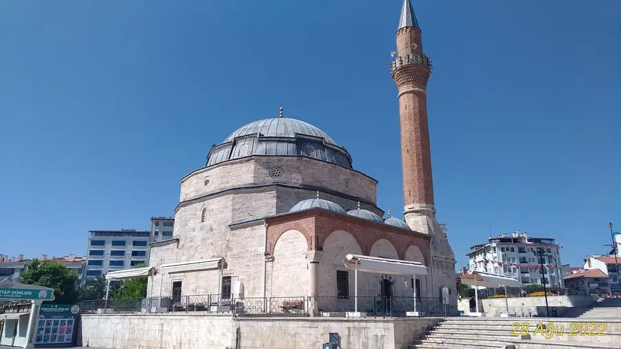 Kale Camii ve Gök Medrese