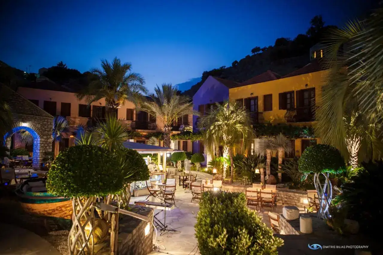 Iapetos Village: