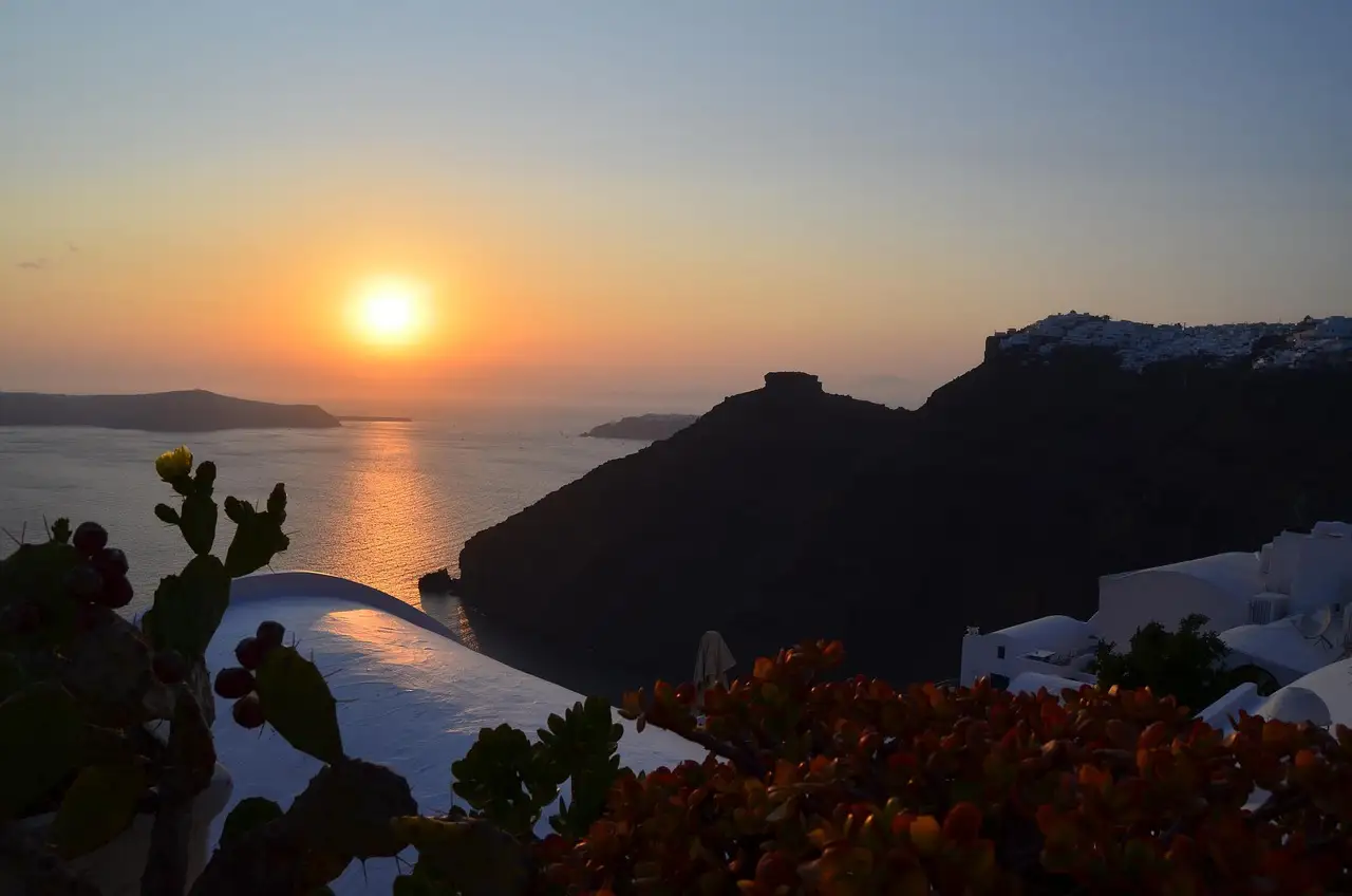 Make Reservations to Watch the Sunset