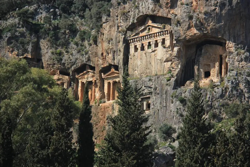 Kral Mezarları