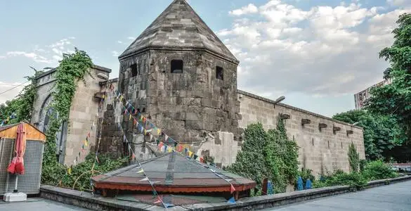 Avgunlu Medresesi