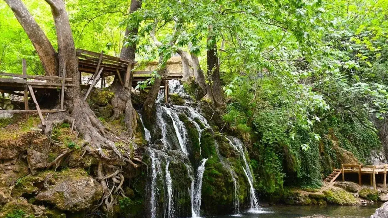 Döngel Caves