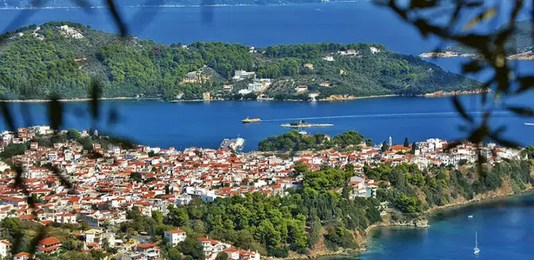 Skiathos Adası 