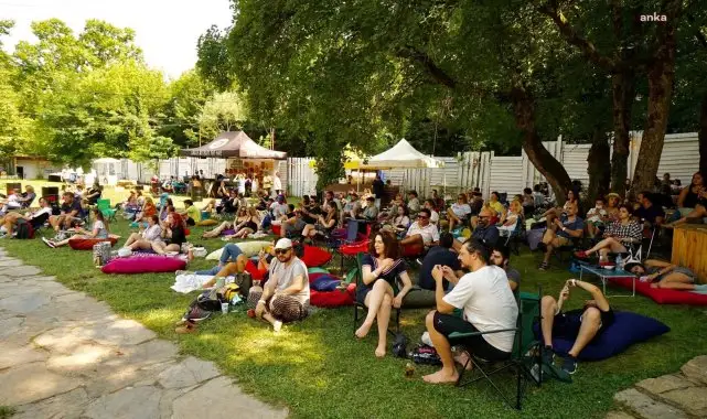 6. Jazz & Picnic in the Forest 