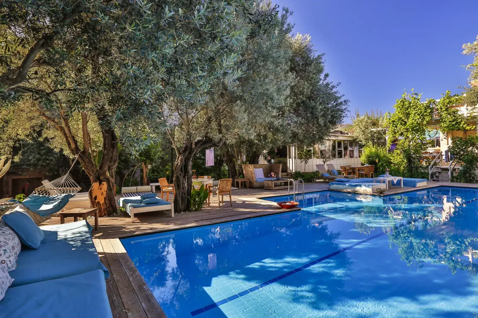 Oyster Residences Hotel (+14)