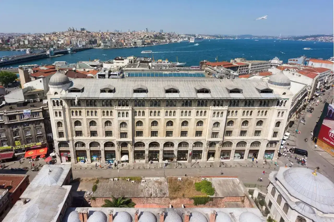  Legacy Ottoman Hotel 