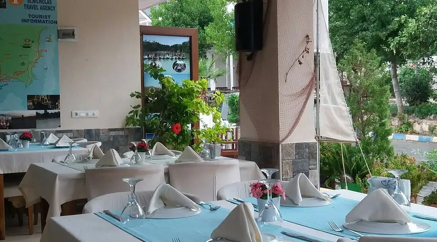  Sailing Terrace Restaurant