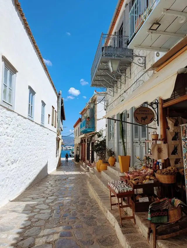Hydra Adası'na Neden Gitmeli