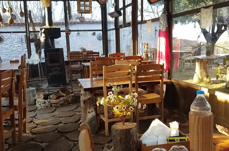Ada Kız Köy Evi
