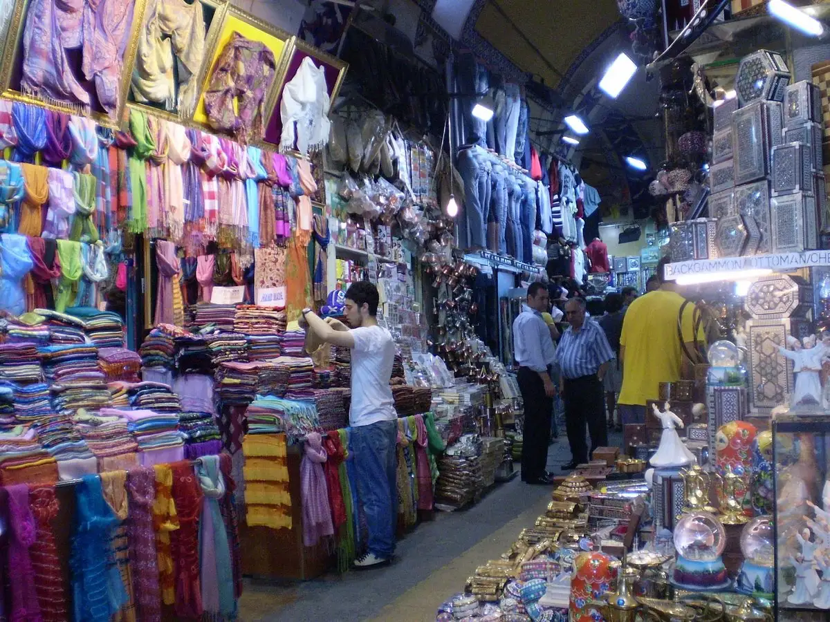 Ali Paşa Kapalı Çarşısı'