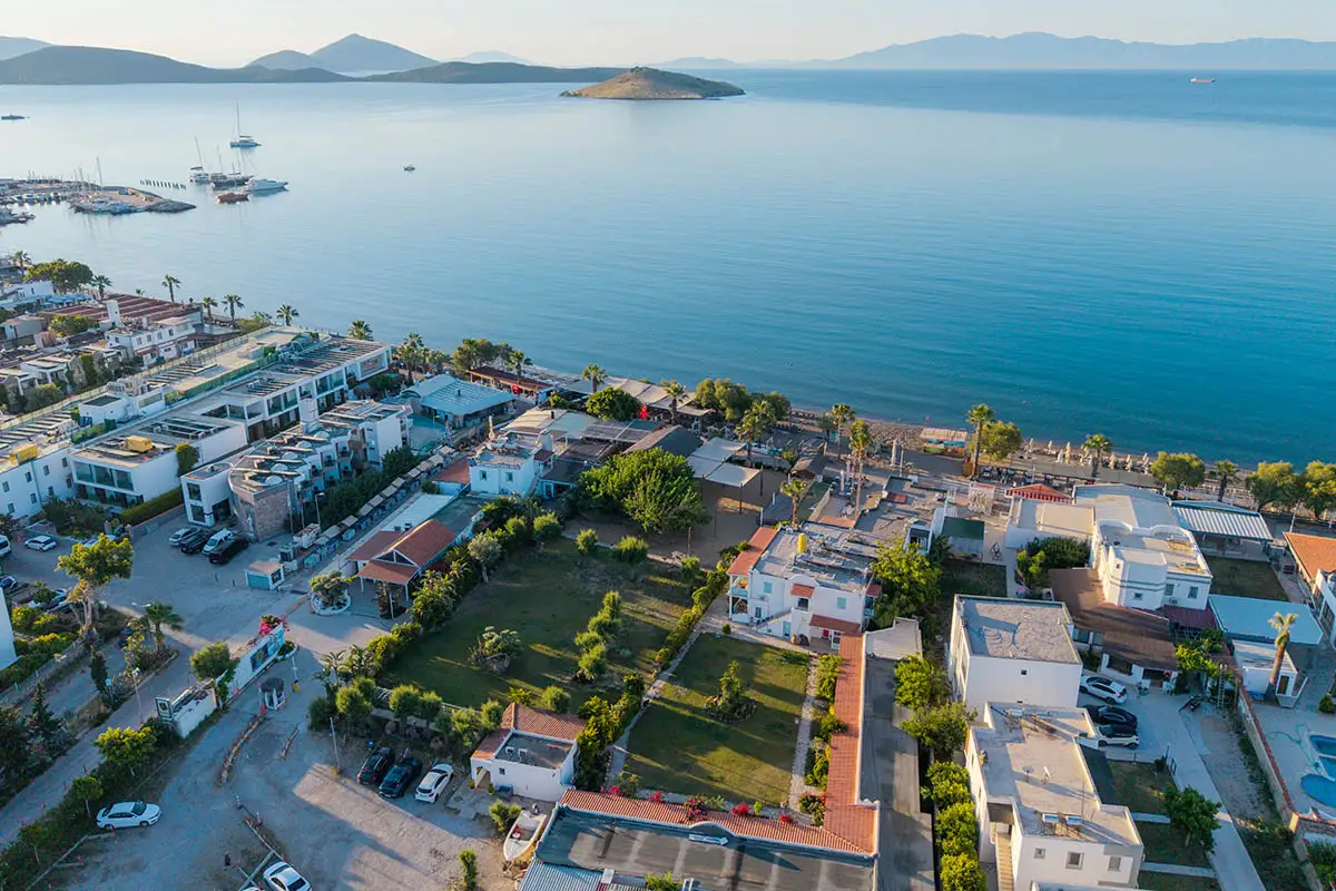 Kefi Beach & Suites