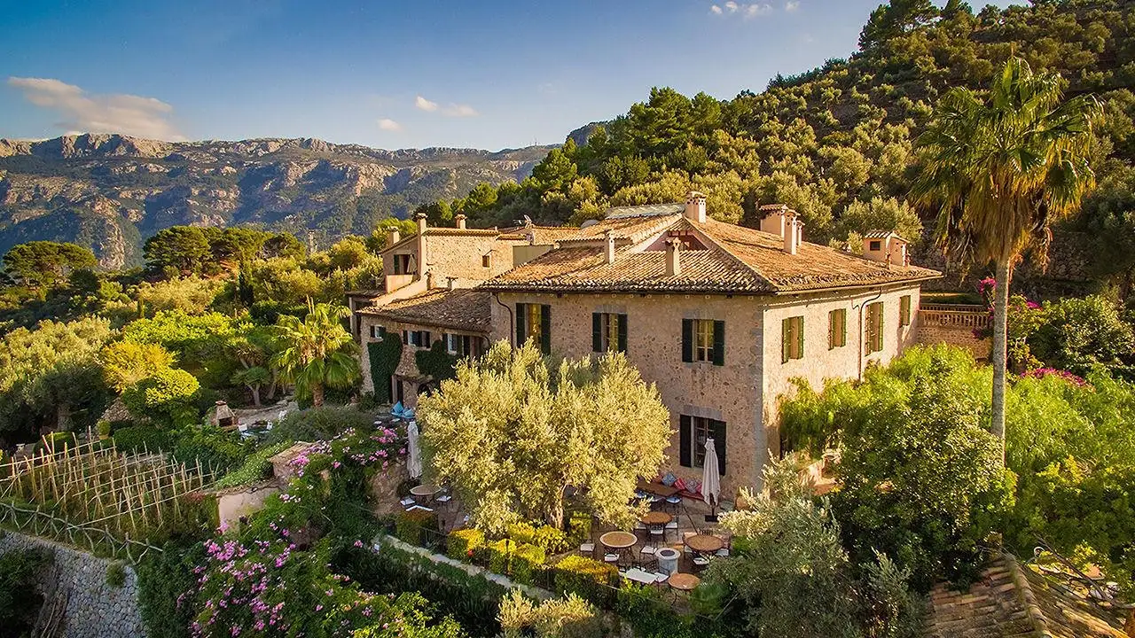 Hidden Paradises, Secluded Hotel Recommendations