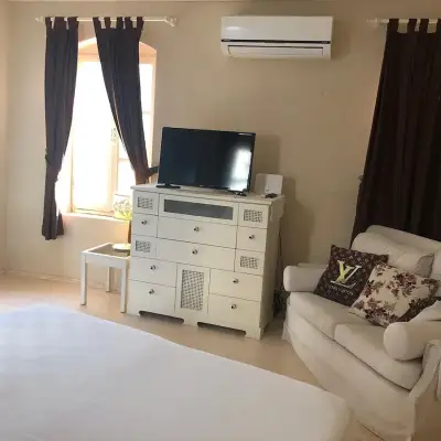 8 Oda Homes