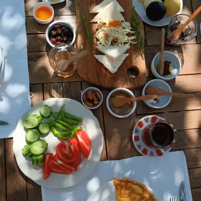 Akvaryum Otel