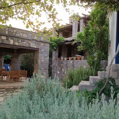 Akvaryum Otel