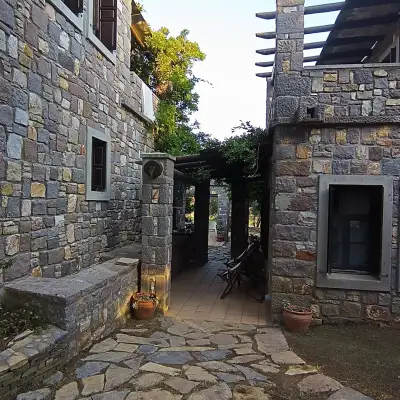Akvaryum Otel