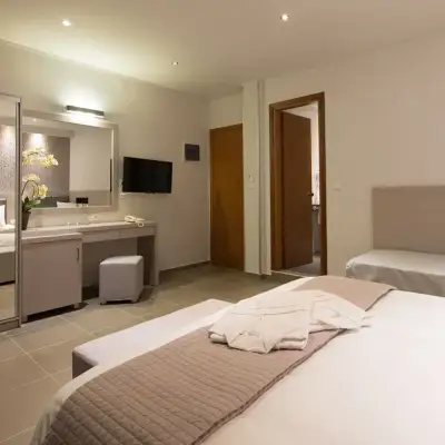 Angelica Hotel