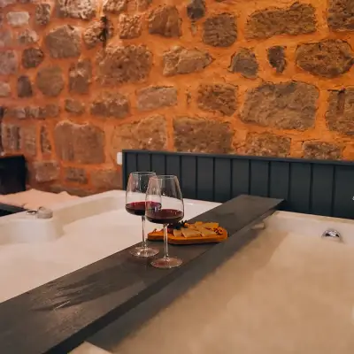 Attalos Suites Hotel